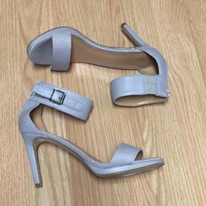 Nine West Gray Heel Sandals